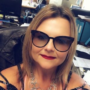 Meet your Posher, Cindy